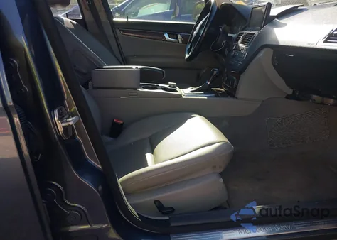 2008 Mercedes-Benz C 300 Luxury/Sport из США, поврежденный, VIN WDDGF54X48F041702